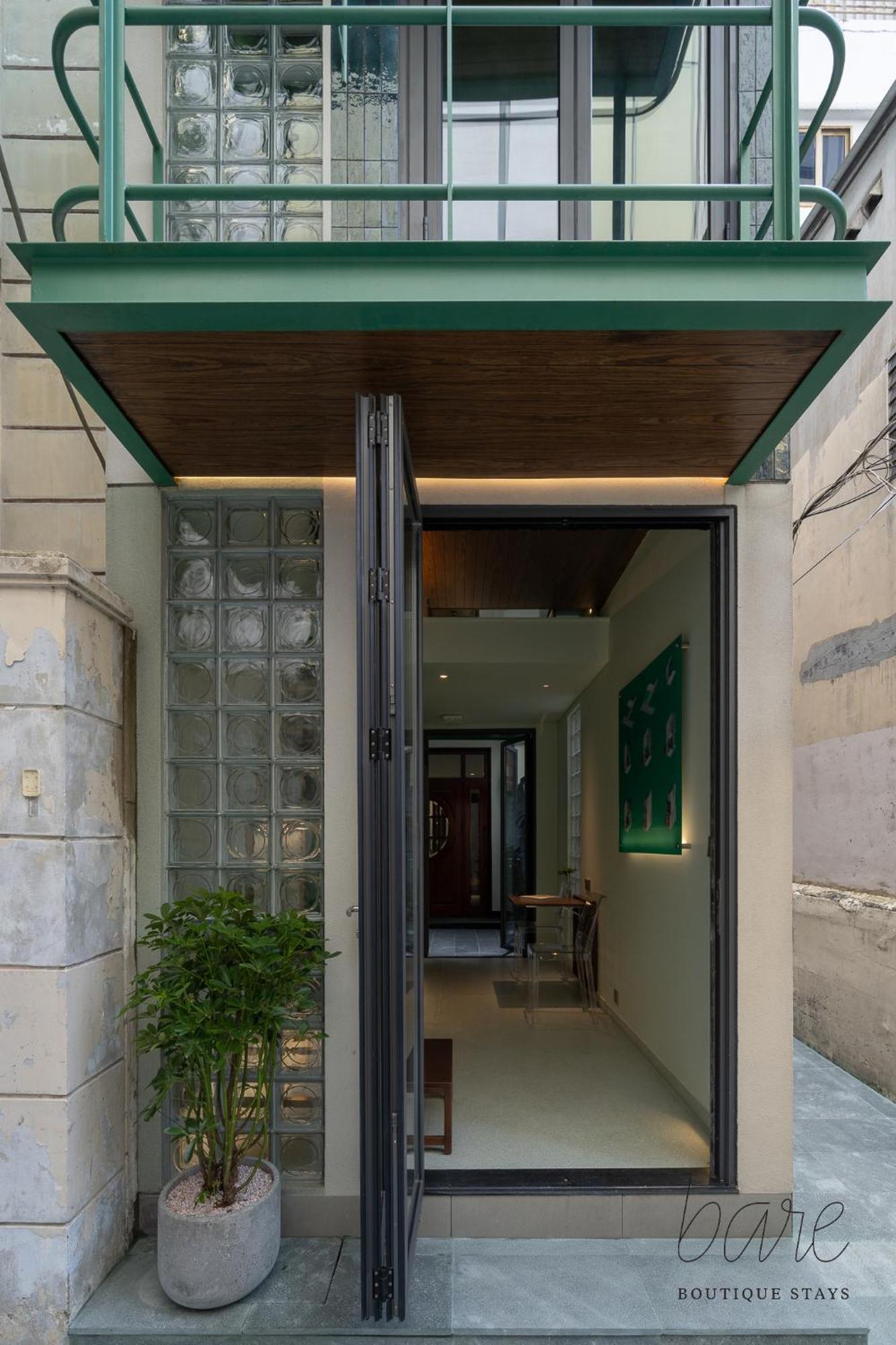 Bare Hyphen - Bare Boutique Aparthotel *