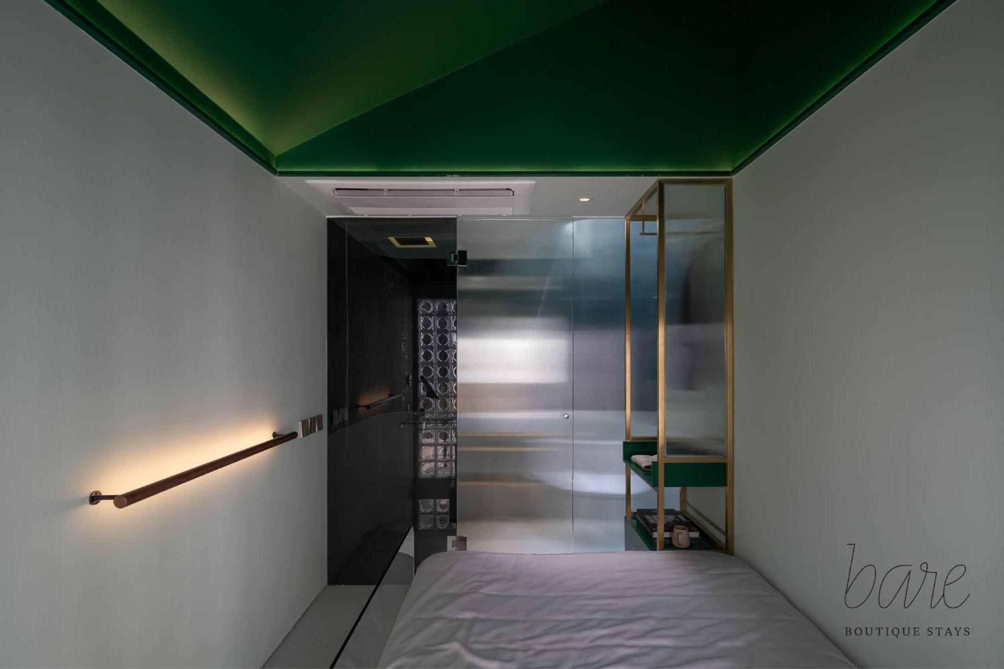 Bare Hyphen - Bare Boutique TP. Hồ Chí Minh