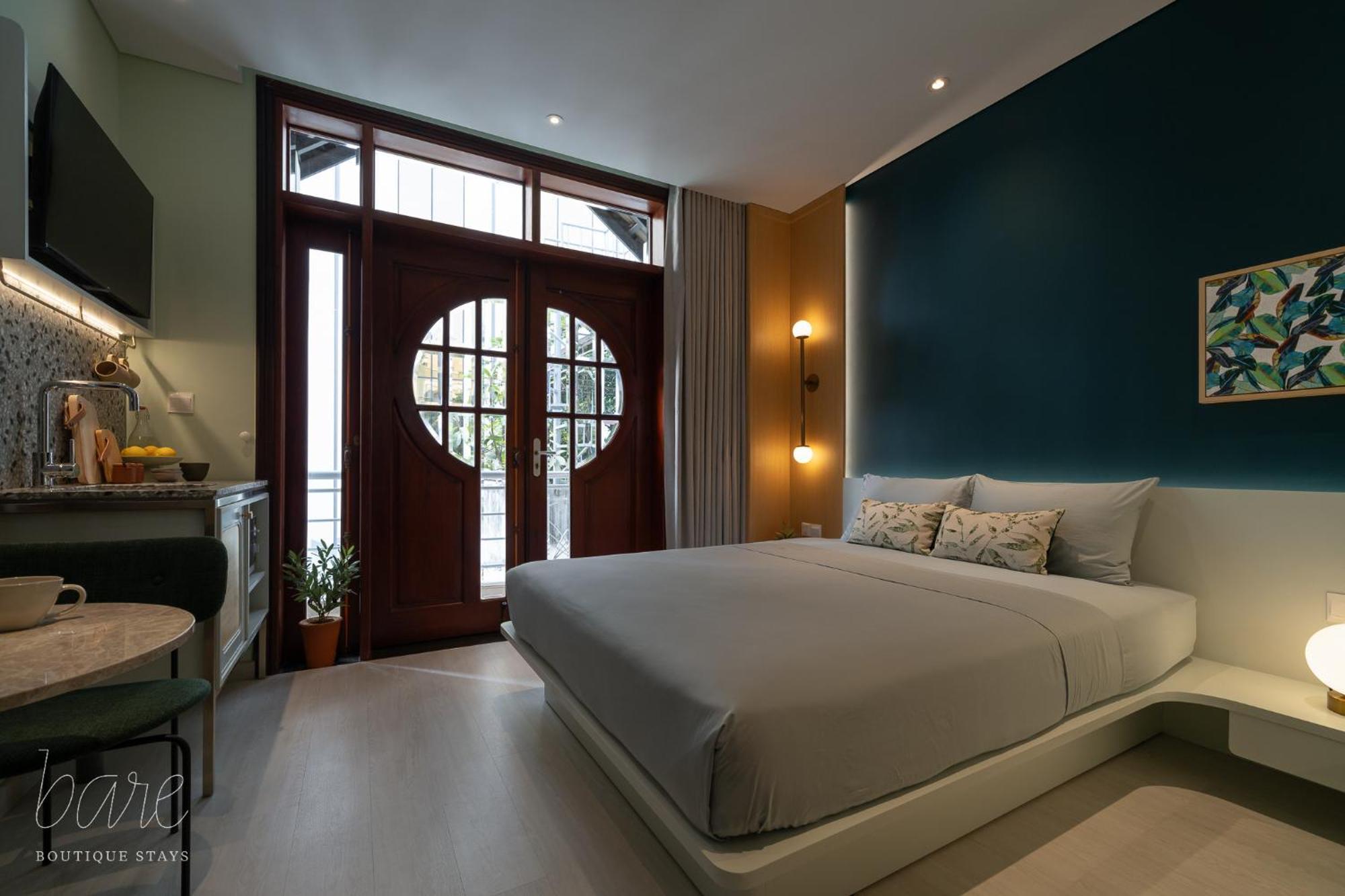 Khách sạn hẻo lánh Bare Hyphen - Bare Boutique TP. Hồ Chí Minh
