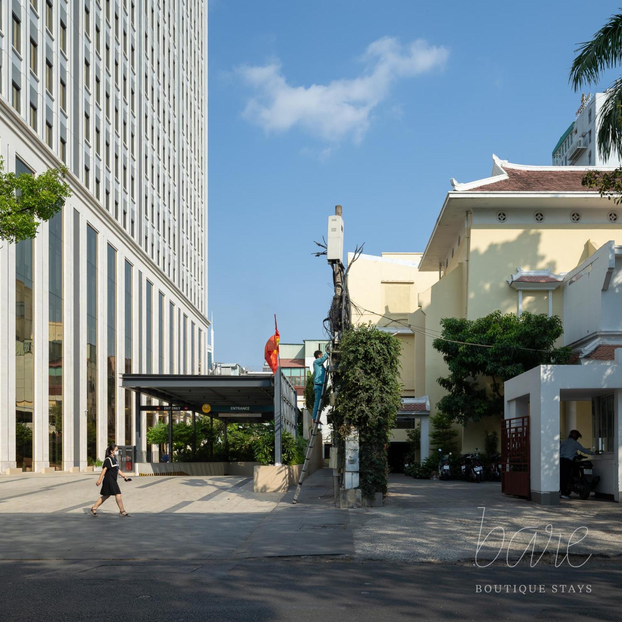 Bare Hyphen - Bare Boutique TP. Hồ Chí Minh